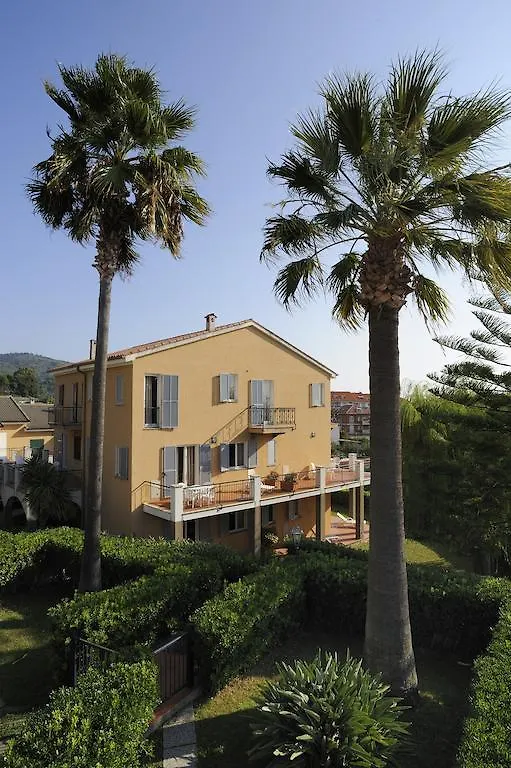 Lägenhetshotell Il Borgo Della Rovere San Bartolomeo Al Mare