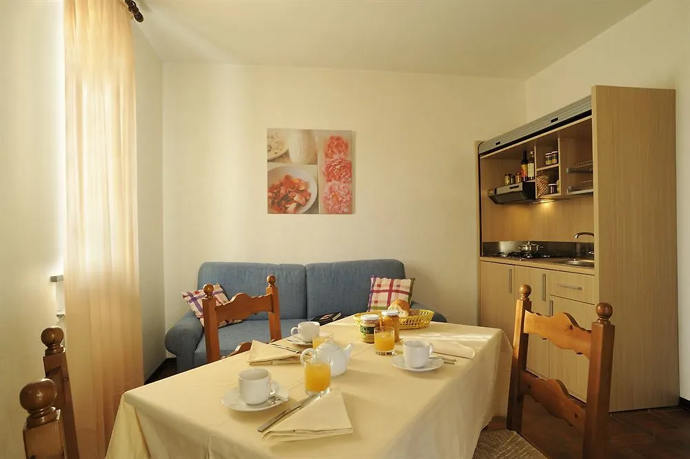 Il Borgo Della Rovere San Bartolomeo Al Mare Aparthotel